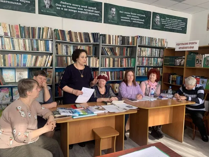 Поэзия объединяет поколения