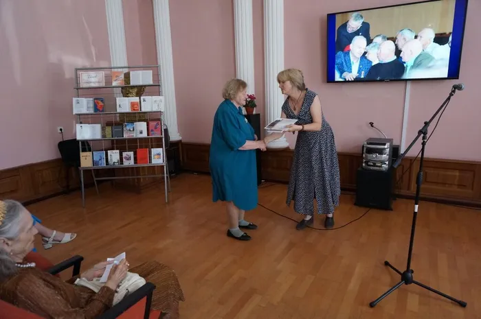 Тройчане - финалисты литературного конкурса «Золотым пером о Граде-наукограде-2026"